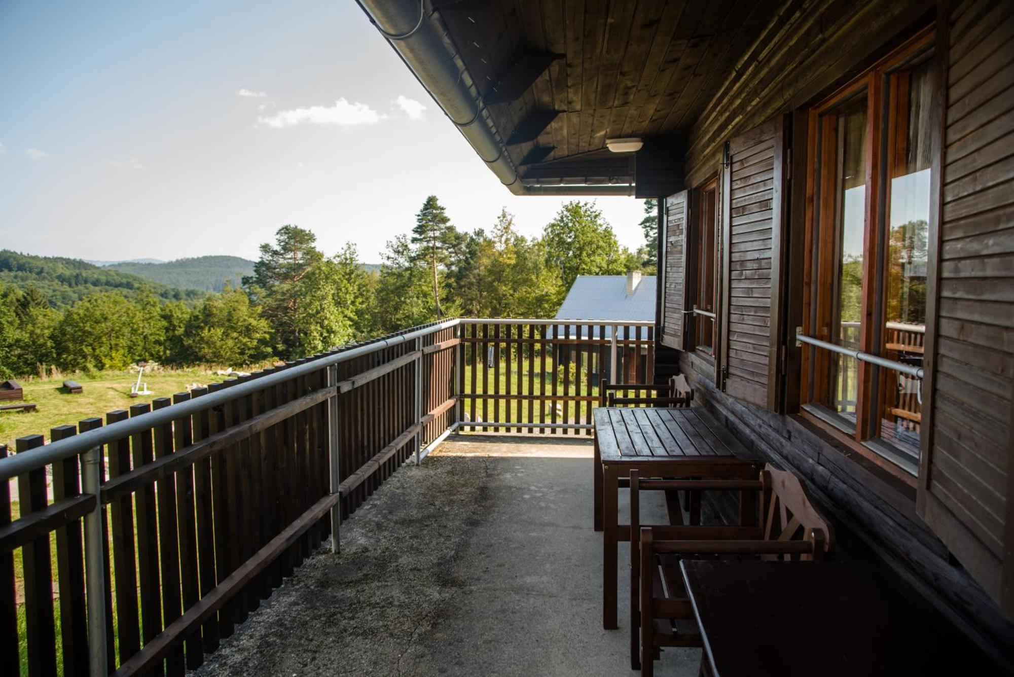 Rodinne Chaty Moravanpark - Ubytovani V Srdci Valasska Podkopná Lhota Exterior photo